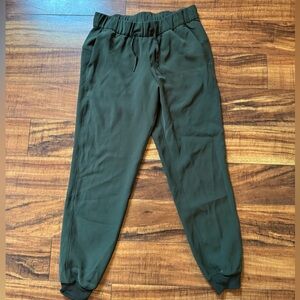 Lululemon joggers, size 6